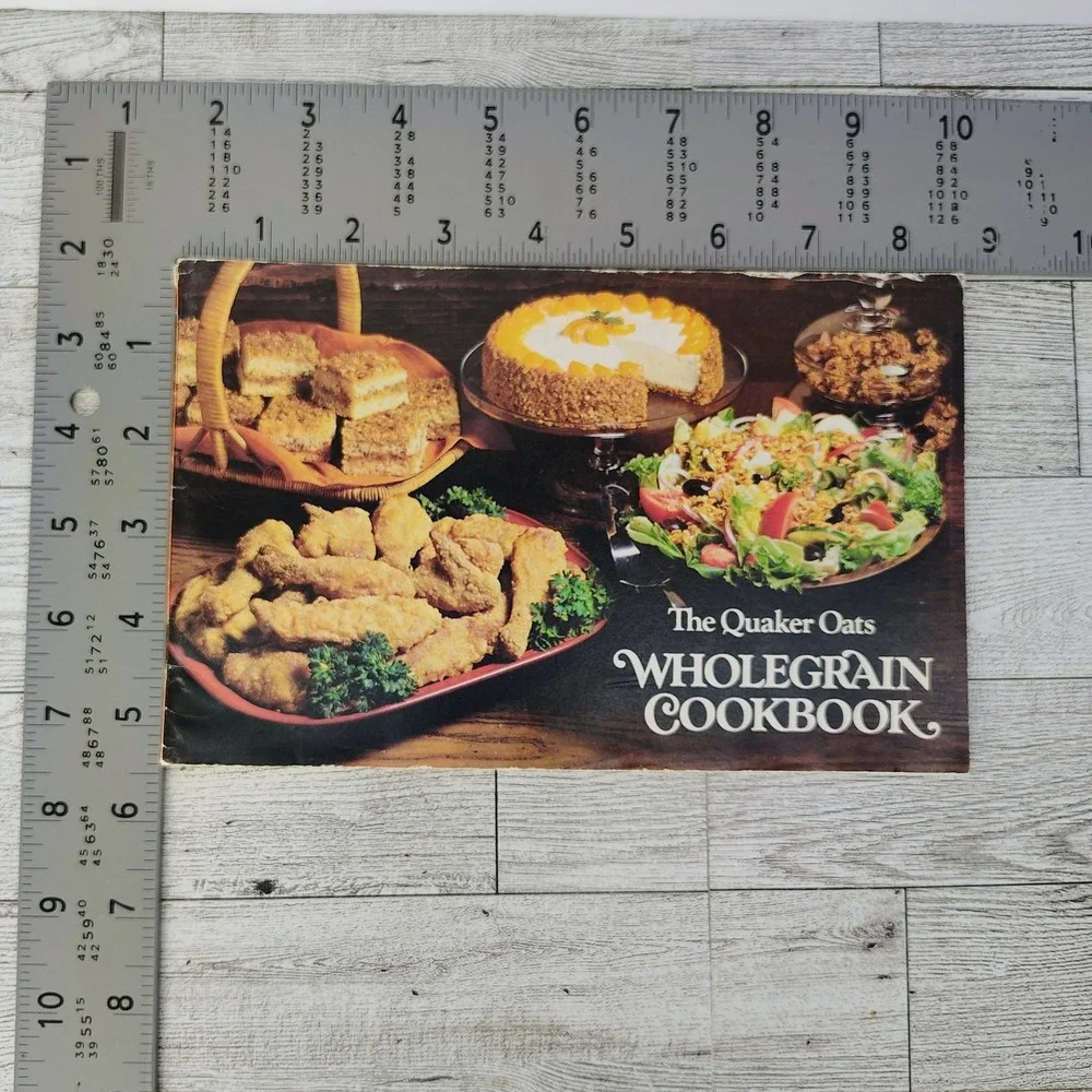 Quaker Oats WholeGrain Cookbook Booklet 1979 5th Printing in USA‎